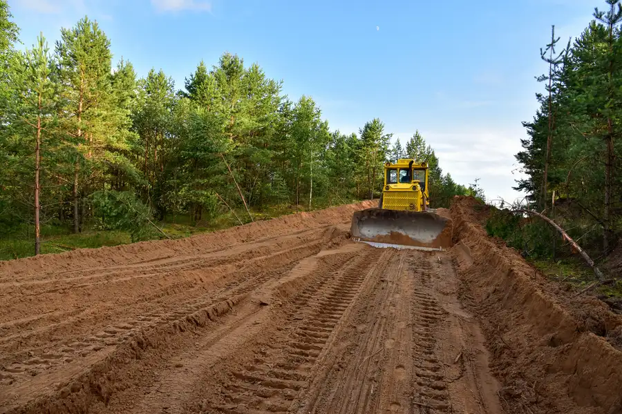 Common Challenges In Land Clearing For Fence Projects in Prattville, AL Common Challenges In Land Clearing For Fence Projects in Prattville, AL